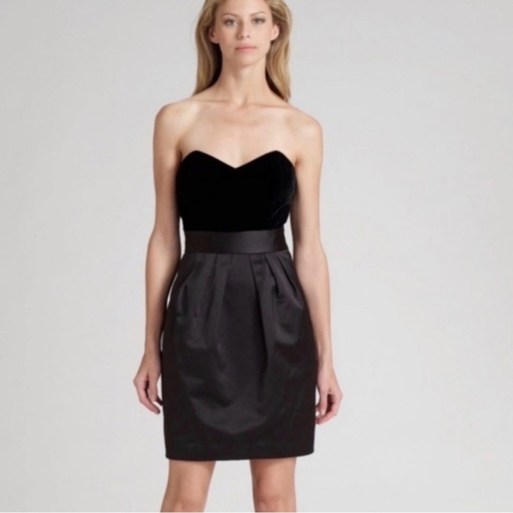 Theory• Strapless Black Cocktail Dress